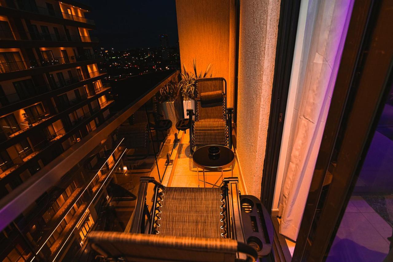 Piano And Gold At The Signature, Tetteh Quarshie Akkra Exterior foto
